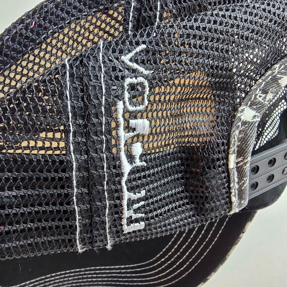 Volcom Hat Black White Plaid Mens Adjustable Mesh Trucker Cap Skate Surf Casual - Picture 6 of 10